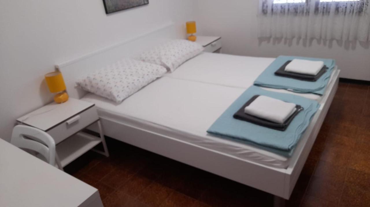 Apartments Marta 罗戈兹尼察 外观 照片